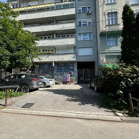 Urban Haven Sarajevo Apartment ภายนอก รูปภาพ