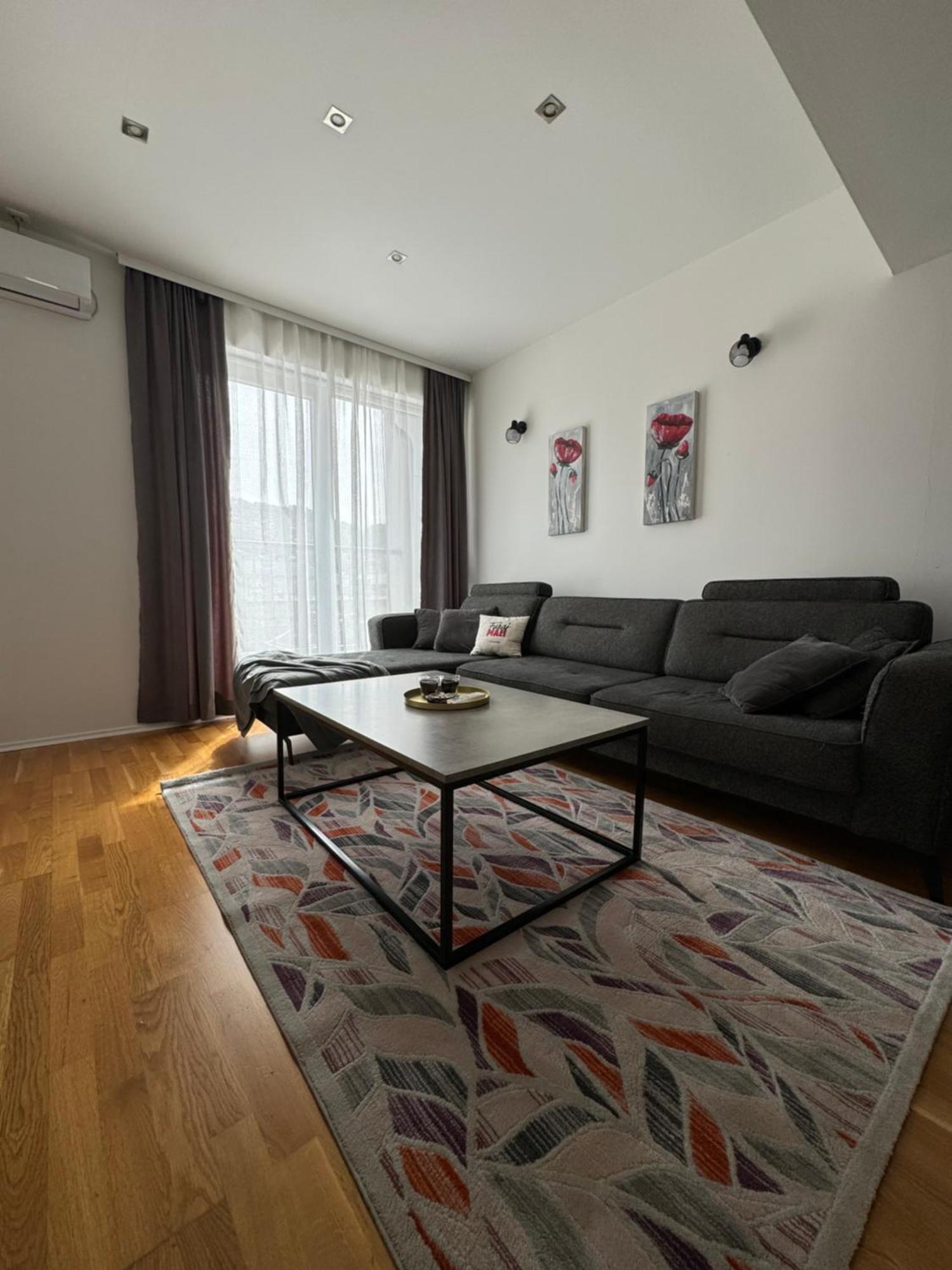 Urban Haven Sarajevo Apartment ภายนอก รูปภาพ